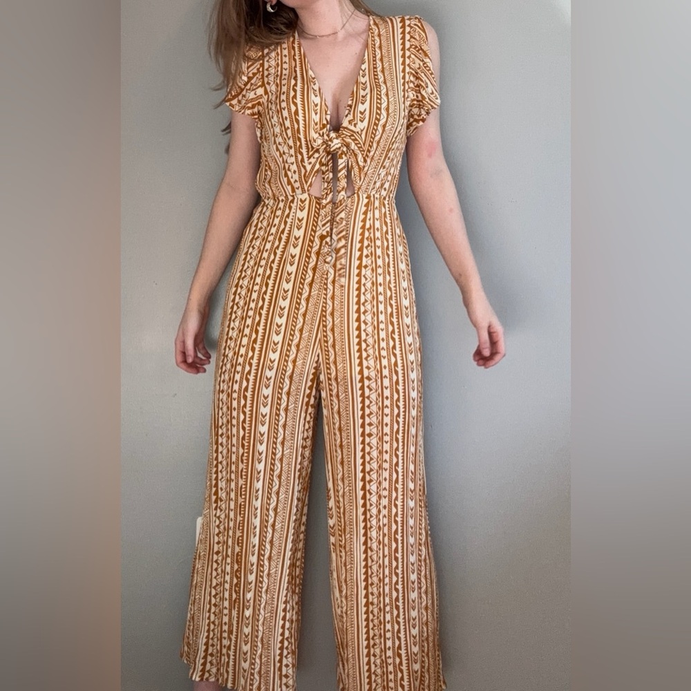 Aztec Patterned Tie-Front Jumpsuit. - Picture 7 of 7